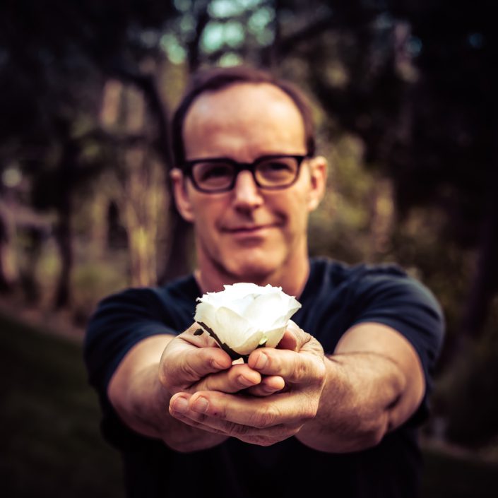 Clark Gregg – Peace in 10000 Hands_web