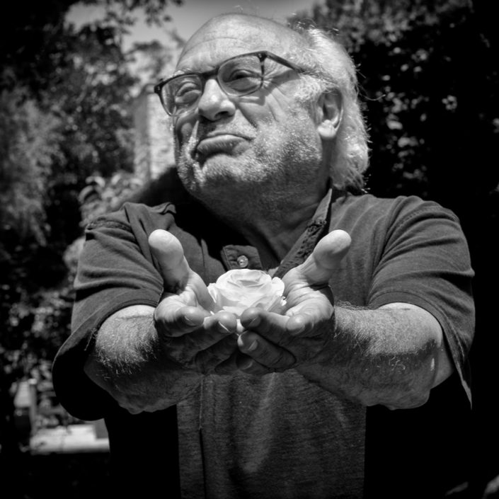Danny DeVito – Peace in 10000 Hands_web