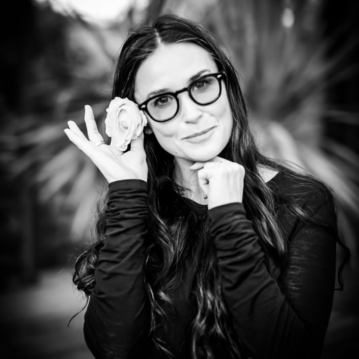 Demi Moore – Peace in 10000 Hands_web